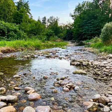Spacieux Avec Piscine Partagée à Châteauneuf-de-galaure Сasa de vacaciones *